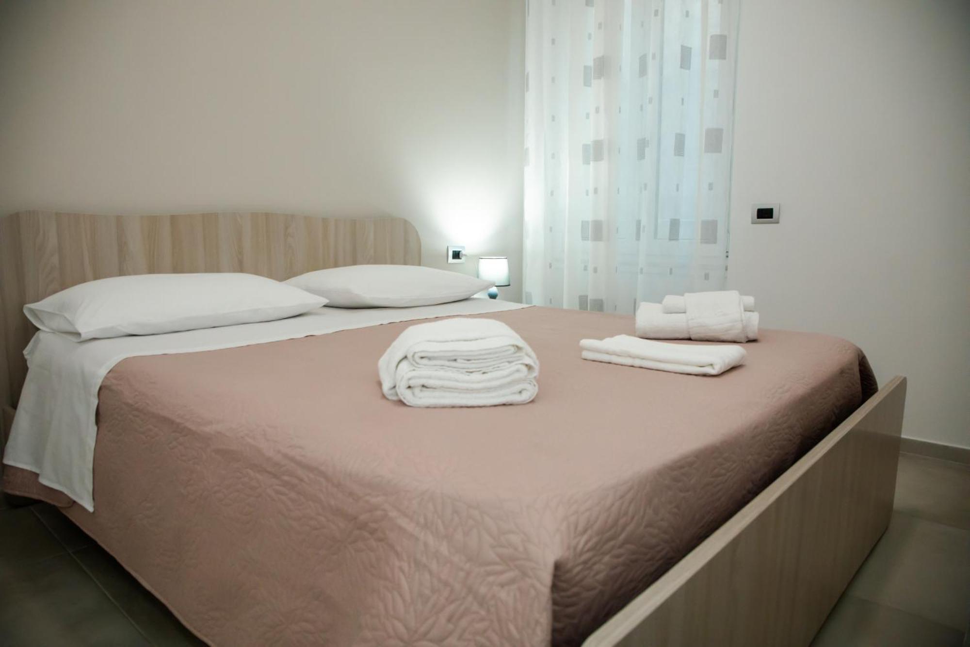 La Bella Salernitana Bed and Breakfast Σαλέρνο Εξωτερικό φωτογραφία